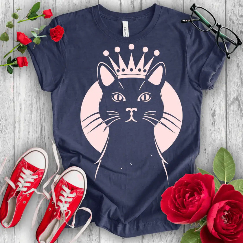 Sweet Queen T-Shirt: Rule with Style. - STYLISHOUR