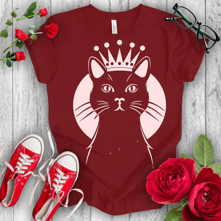 Sweet Queen T-Shirt: Rule with Style. - STYLISHOUR